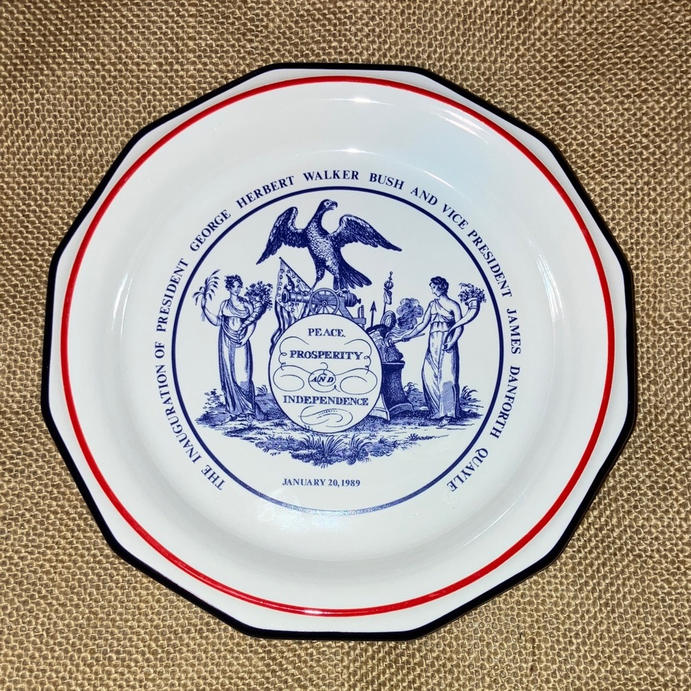 Pfaltzgraff Inauguration Plate with Blue and Red Accents George Bush Sr.